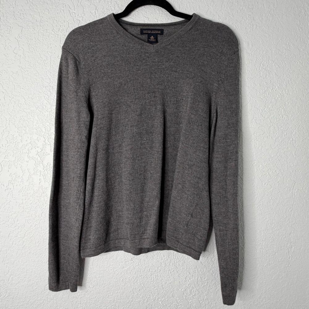 Banana Republic Extra Fine Italian Merino Wool V-Neck Sweater Grey Men's Medium